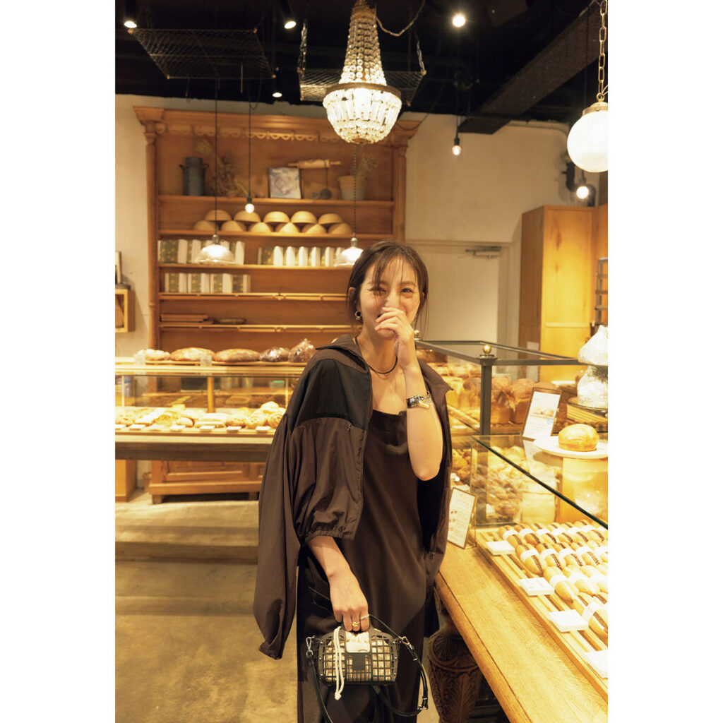 ブラウンのワントーンコーデ