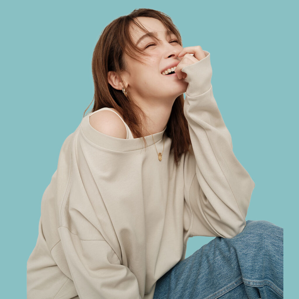 ロンTとデニムのコーデ