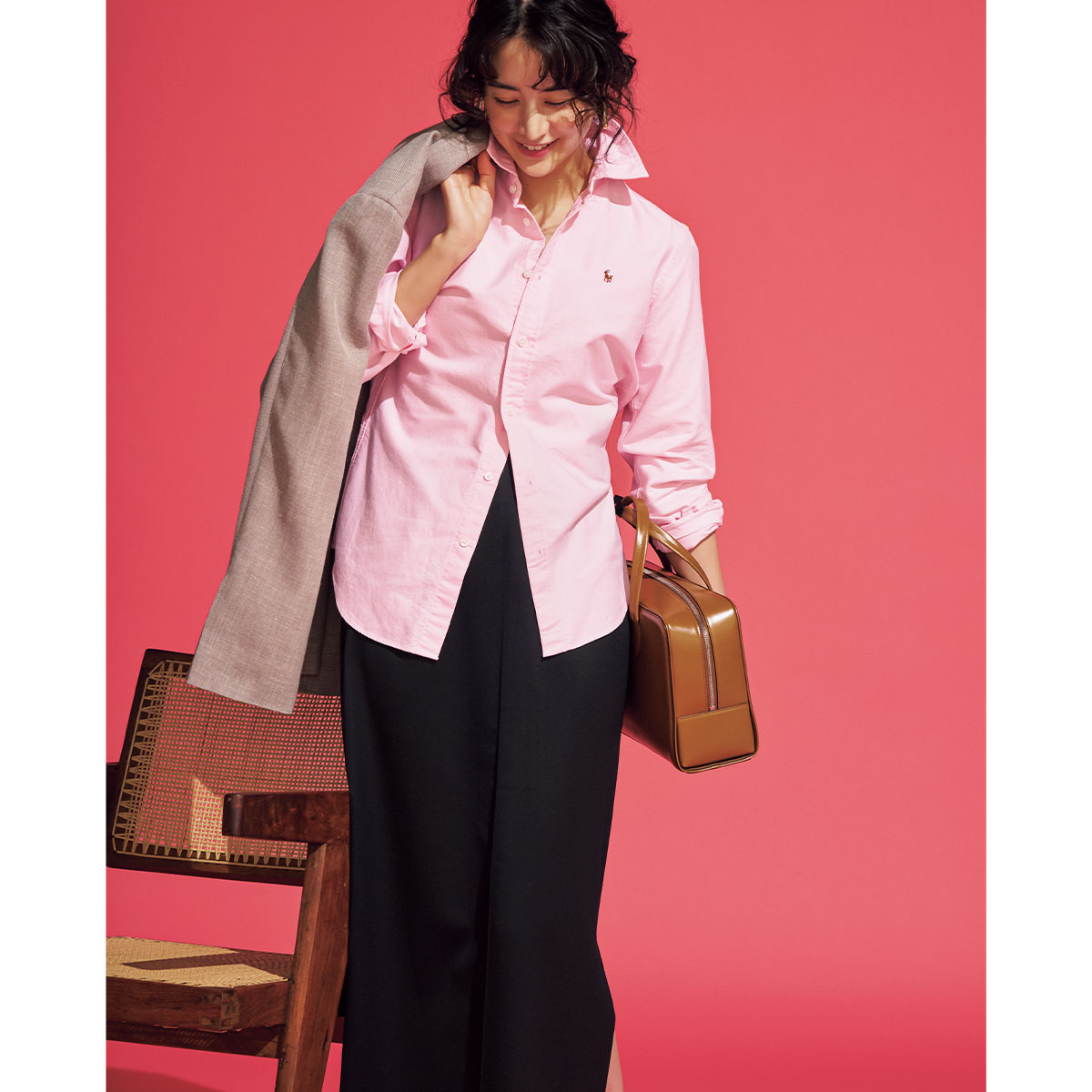 ラルフのピンクシャツのコーデ