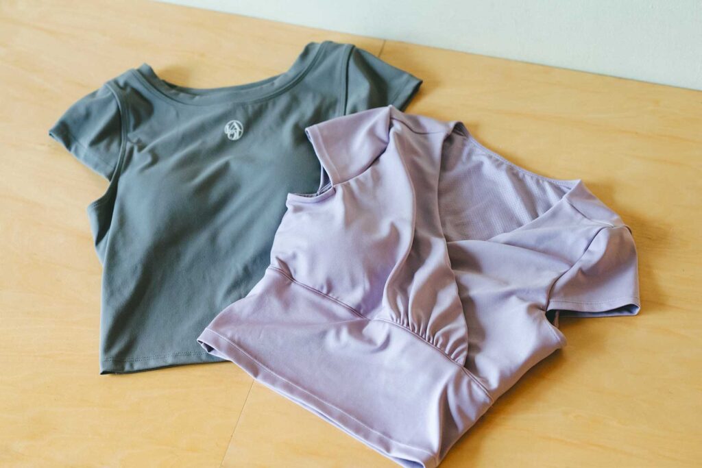 寒色系のカラーのウェア