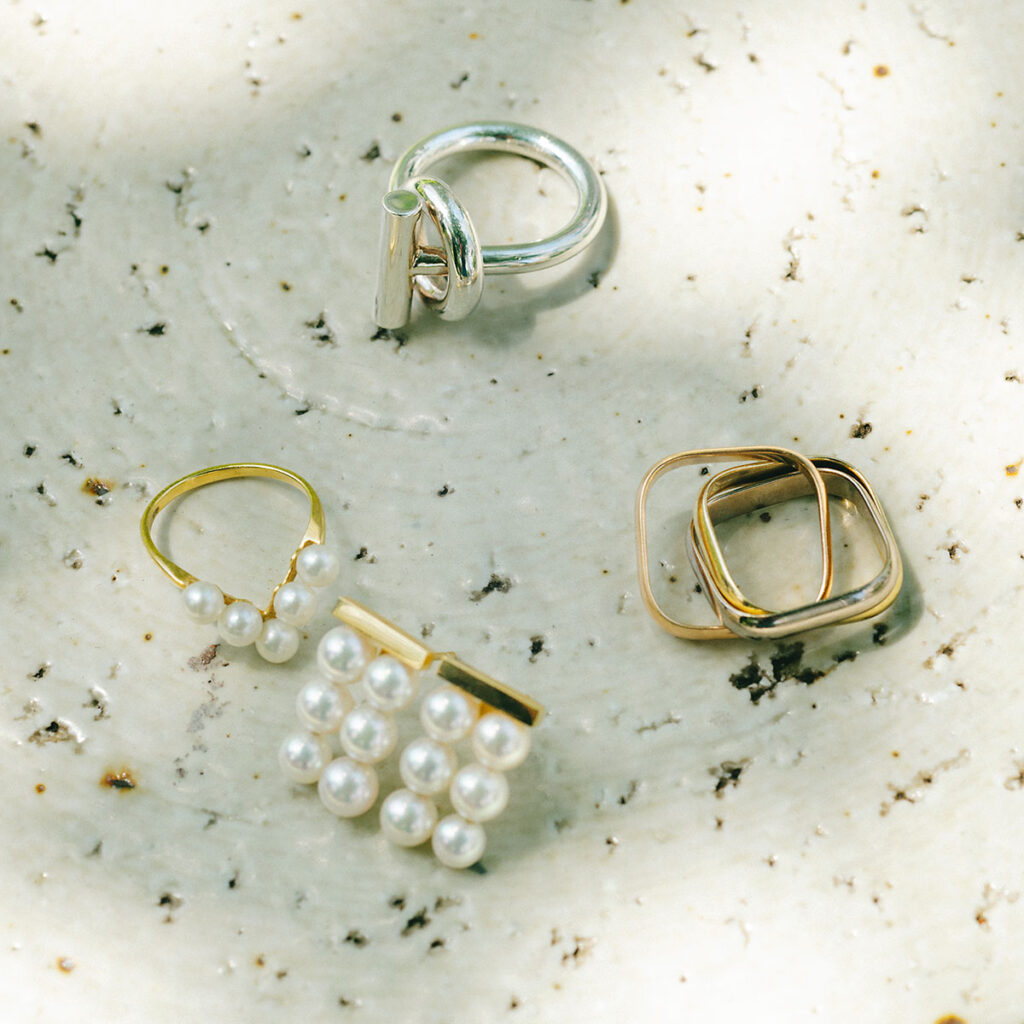 大ぶりデザインのジュエリー