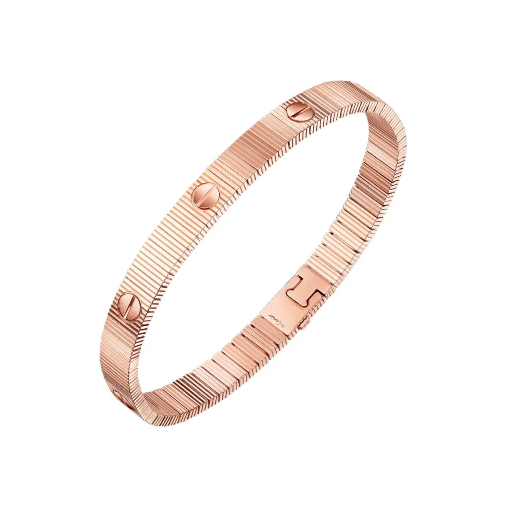 カルティエの「LOVE アンリミテッド」ブレスレットのピンクゴールド。