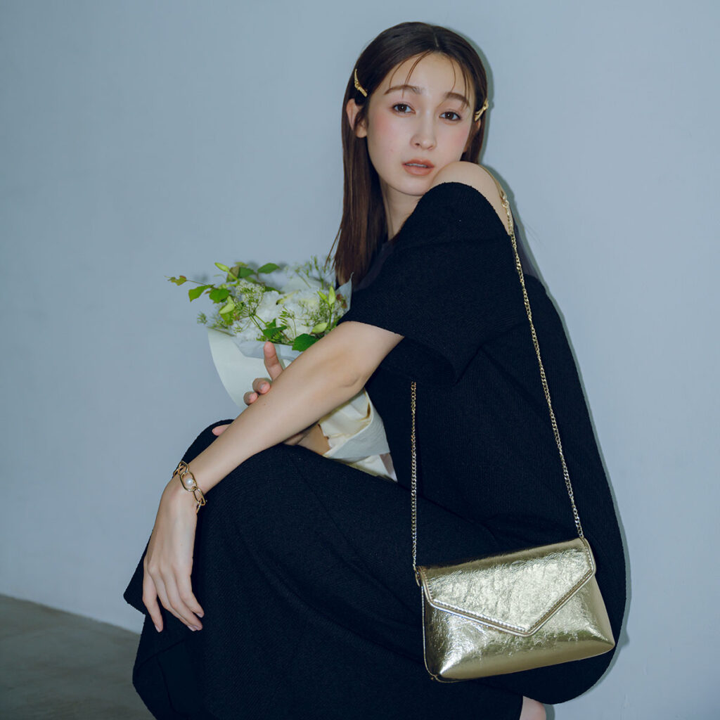 ブラックワンピのお呼ばれコーデ