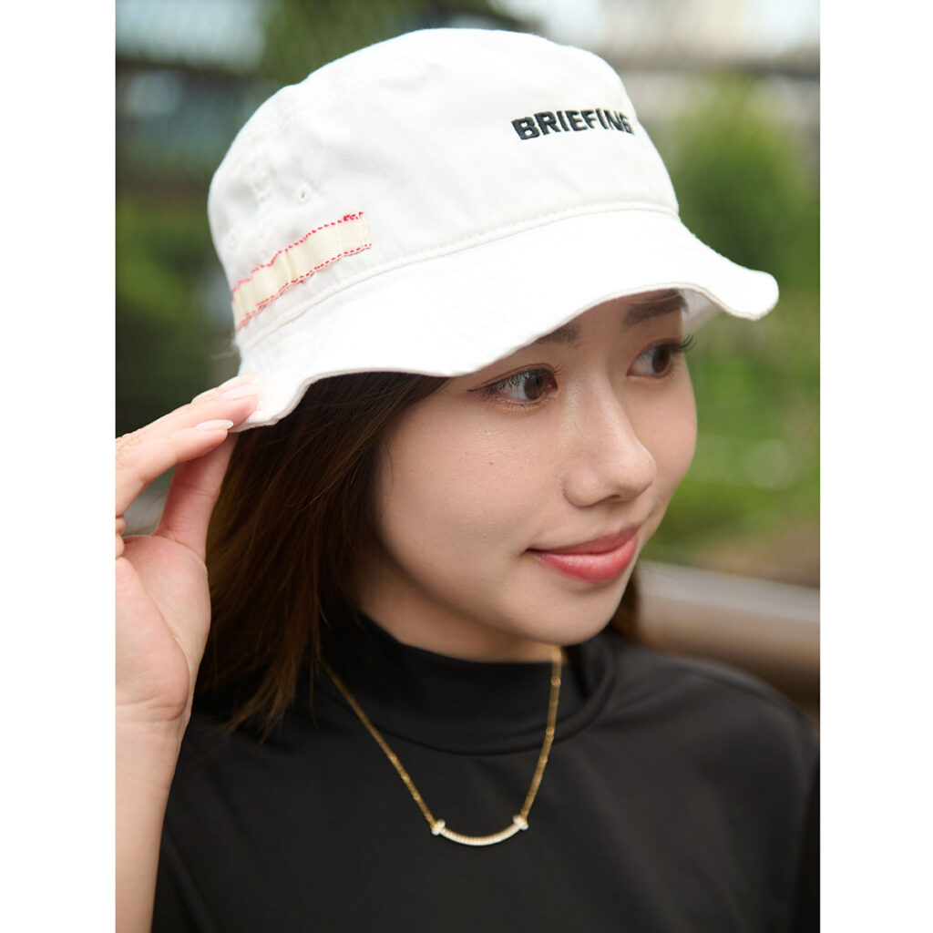 ブリーフィングのバケットハット