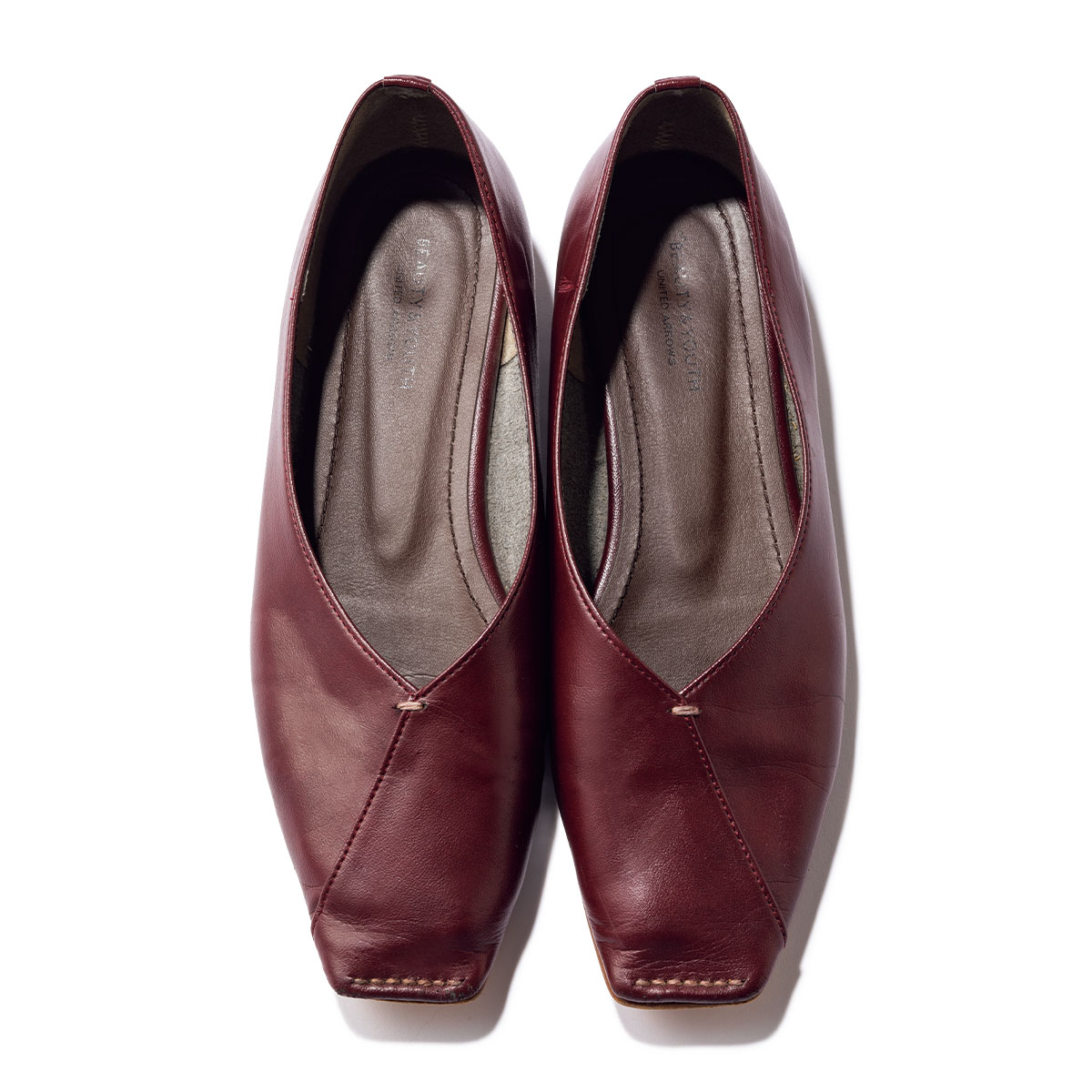 ボルドーのペタンコ靴