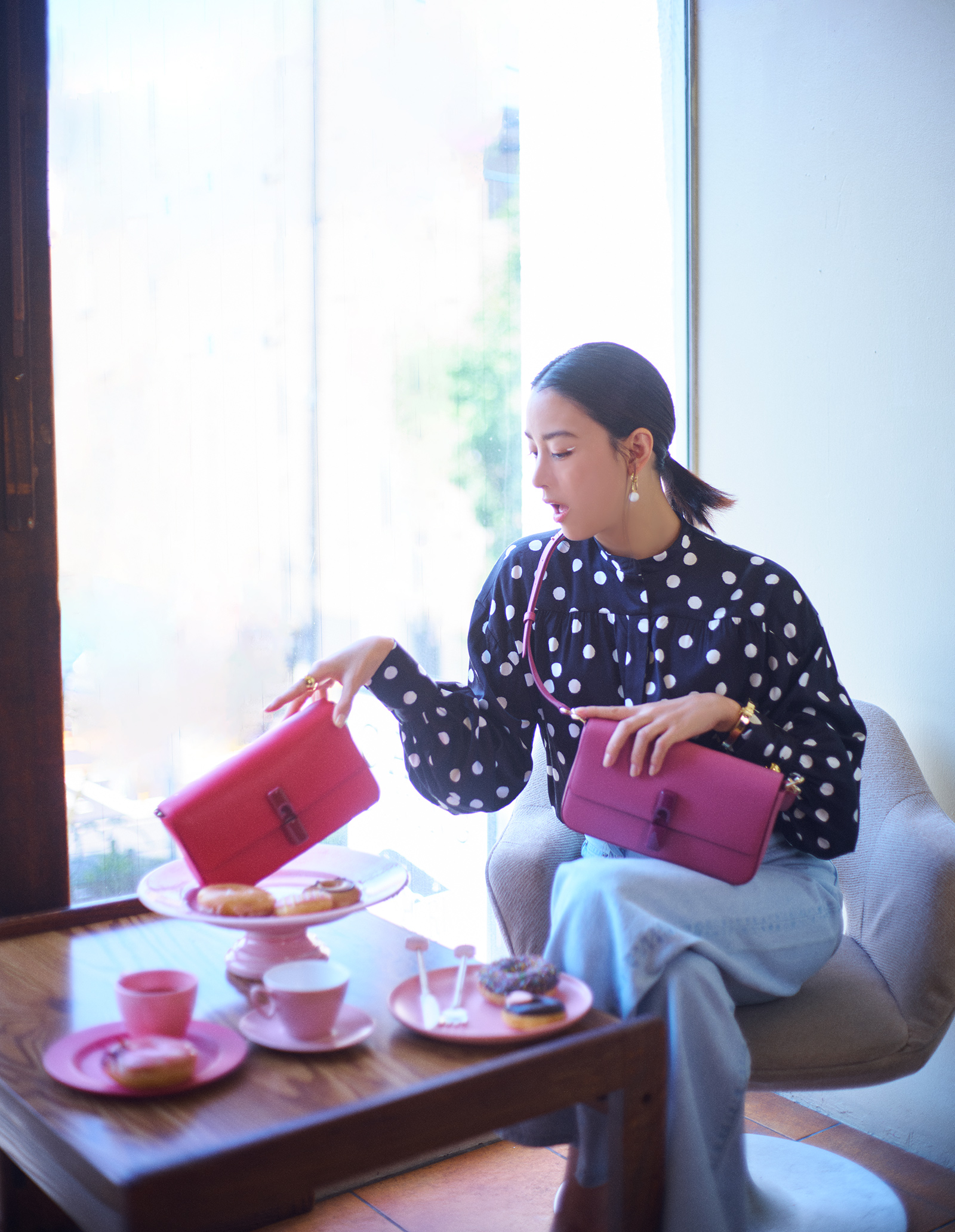 FURLA⭐︎うさぎ柄ハンドバッグ新品同様♪ 秋のファッションを盛り上げる！ about5万円で手に入る【FURLAの