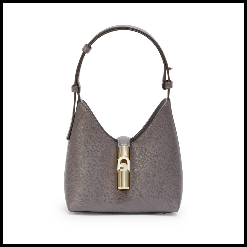 秋のファッションを盛り上げる！ about5万円で手に入る【FURLAの