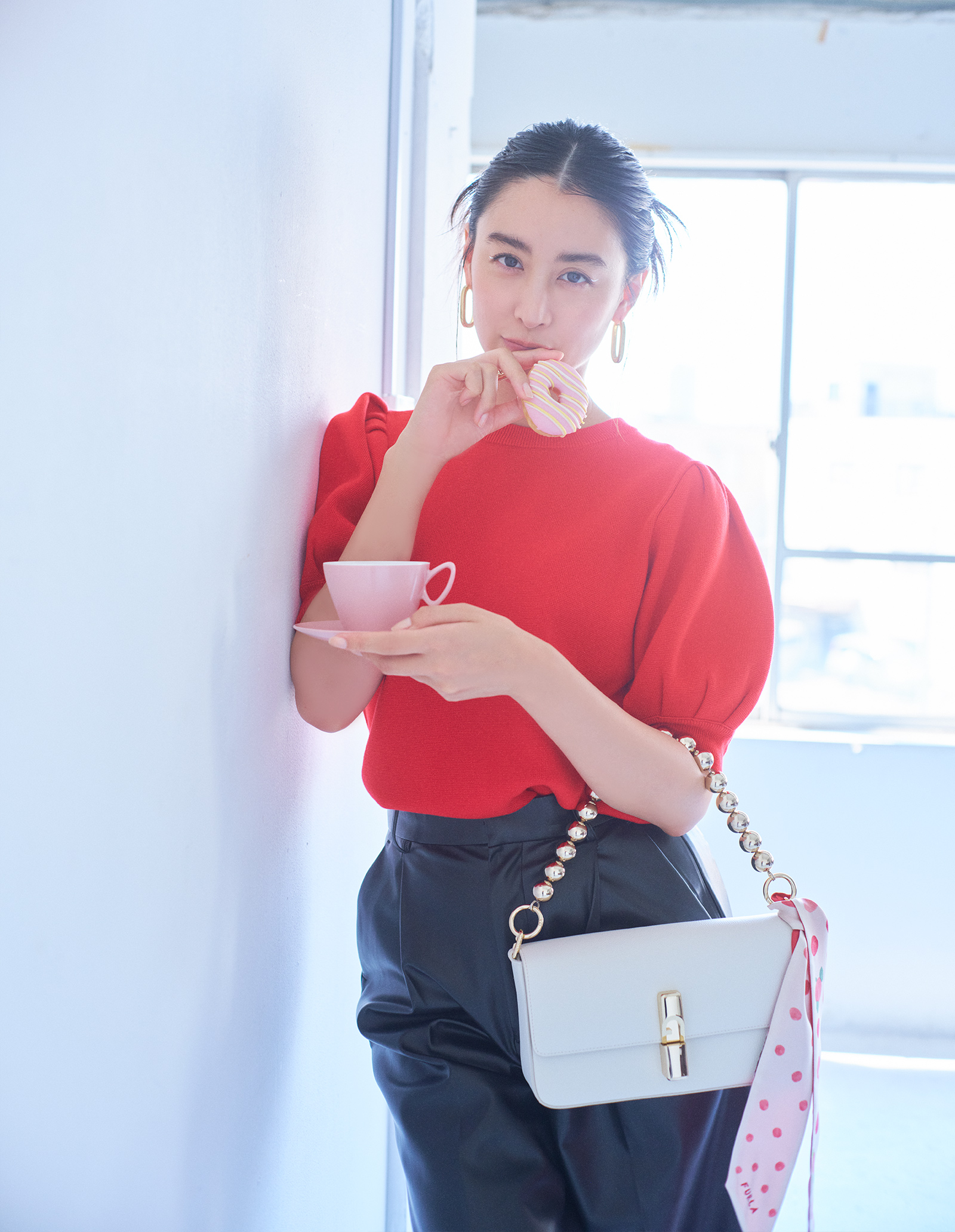 FURLA⭐︎うさぎ柄ハンドバッグ新品同様♪ ショルダーバッグレディース うさぎモチーフファーミニバッグ