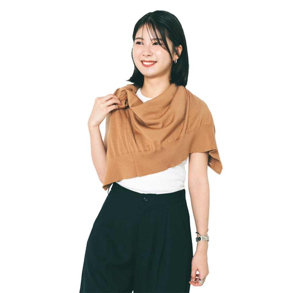 カーディガンのストール巻き