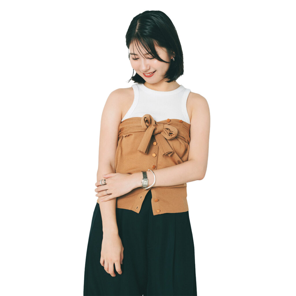 カーディガンのビスチェ巻き