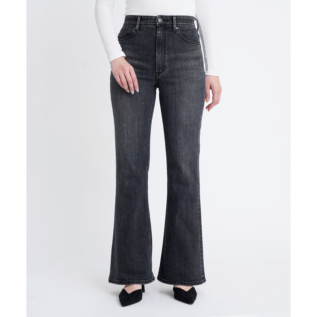 ブーツカット／UBK