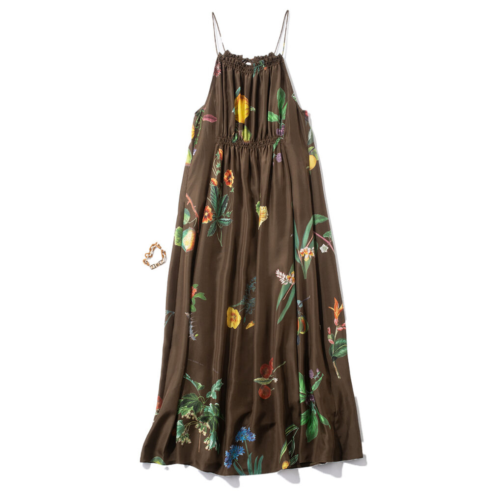 ボタニカルプリントのキャミワンピース