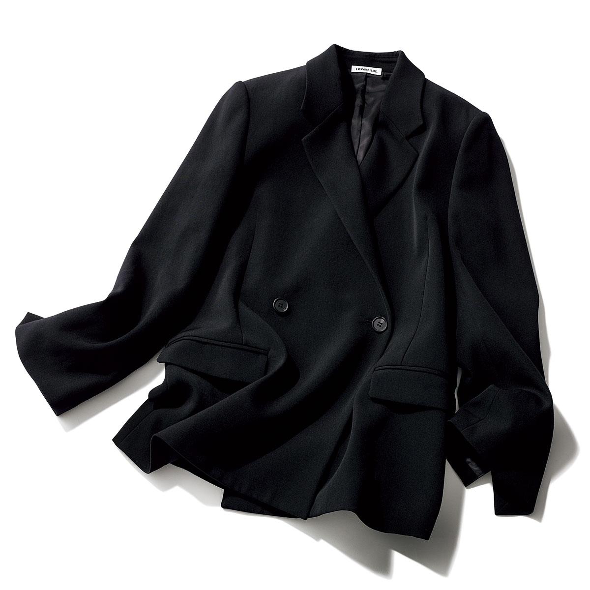 黒テーラードジャケット