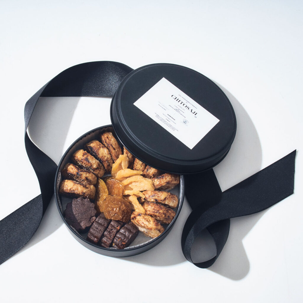 タイで買ったお菓子の空き缶 タイで買ったお菓子の空き缶 タイで買ったお菓子の空き缶（