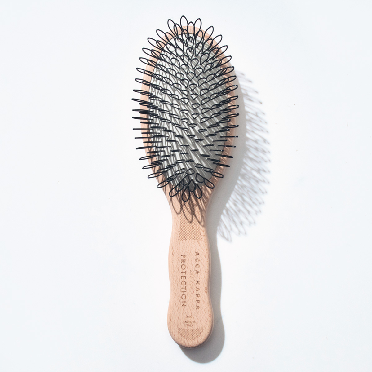 ACCA KAPPAの「プロテクションヘアブラシ no.946」