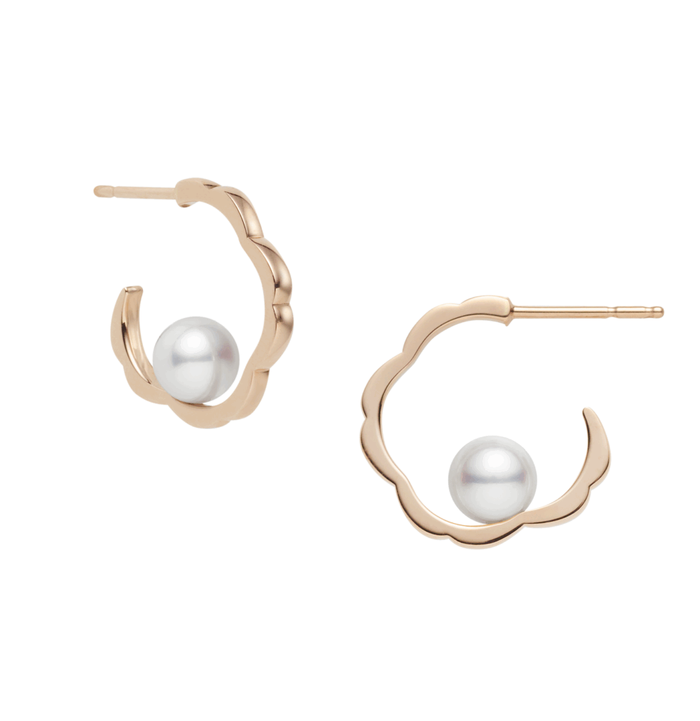ピアス（K18PG×アコヤ真珠）￥181,500／ミキモト