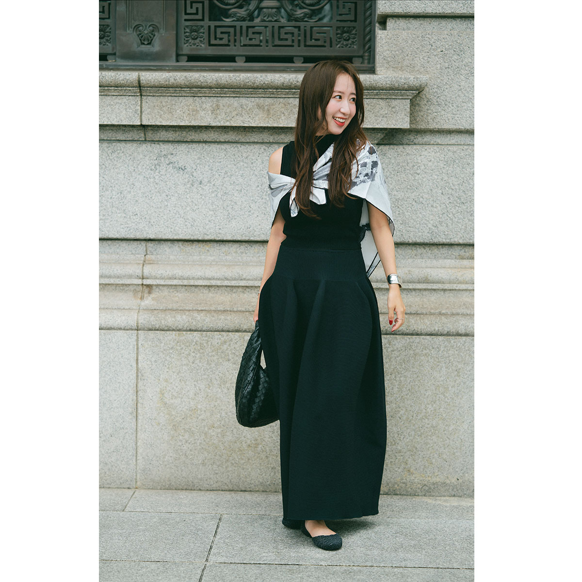 キレイめモノトーンコーデ