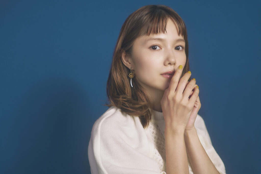 ★宮﨑あおい 伊右衛門 特大バナー タペストリー★ 宮﨑あおい & 松重豊 マクドナルド 月見パイ 「月見スイーツ 帰ってき