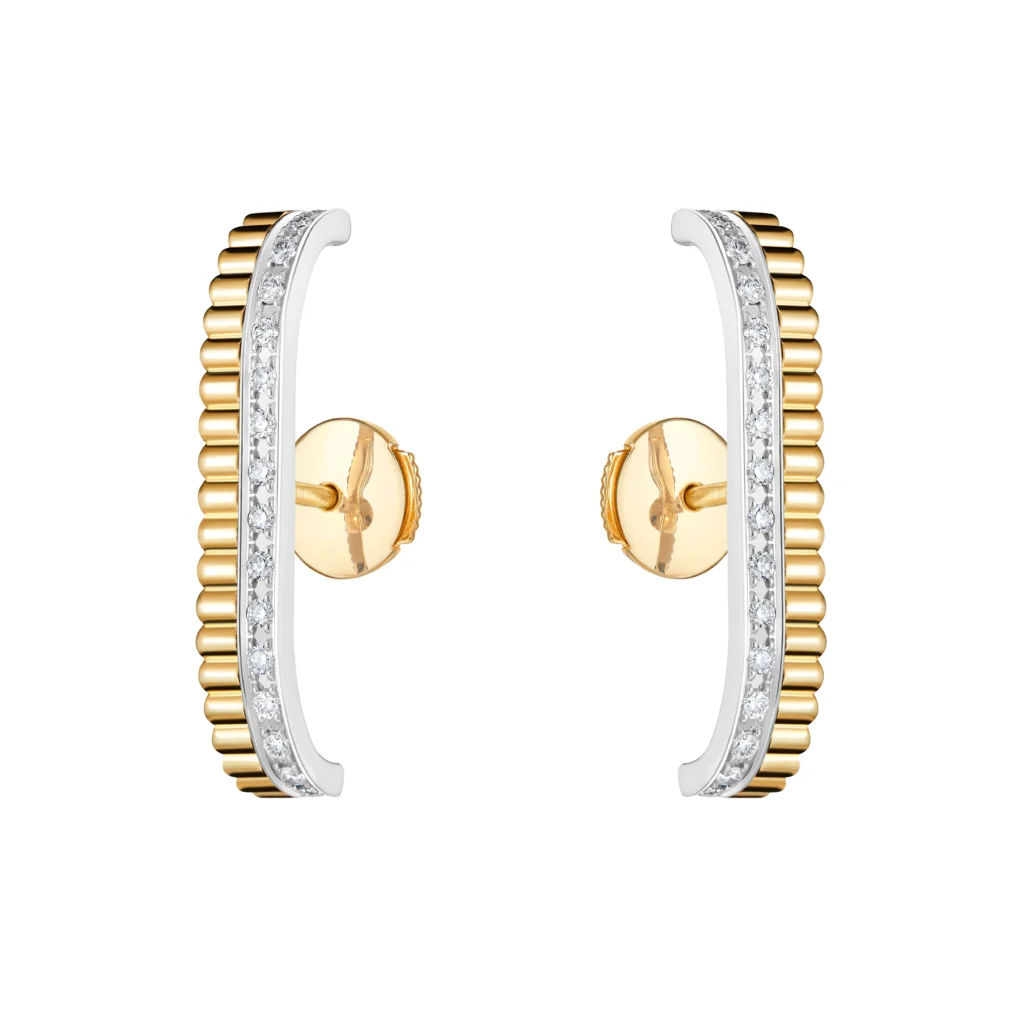 「キャトル ラディアント スタッズイヤリング」の物画像。