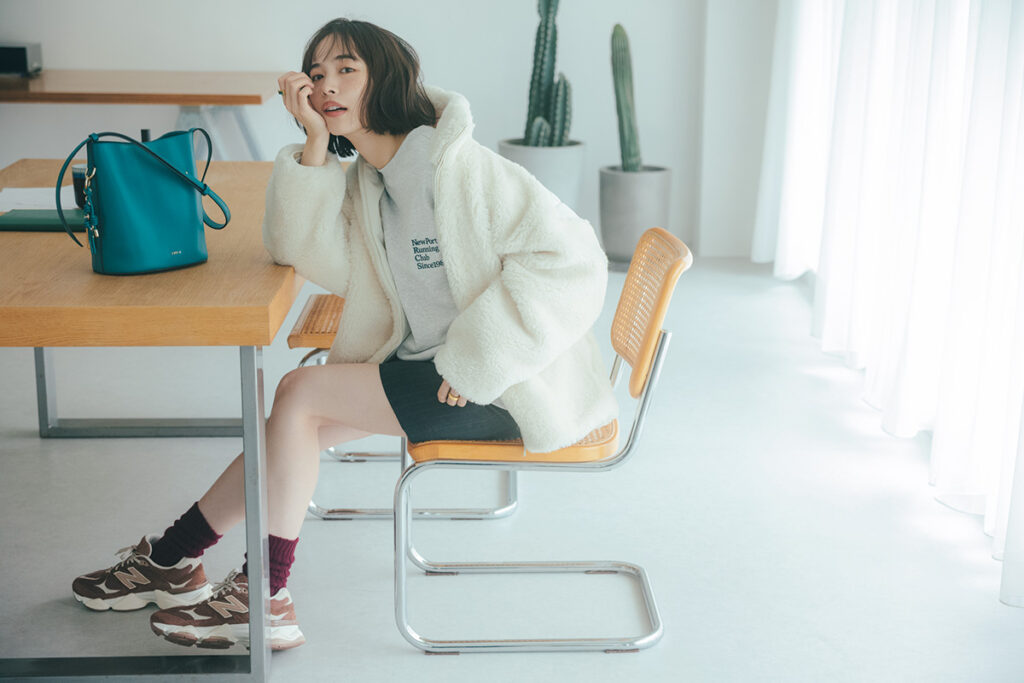 フェイクファーブルゾンのコーデ