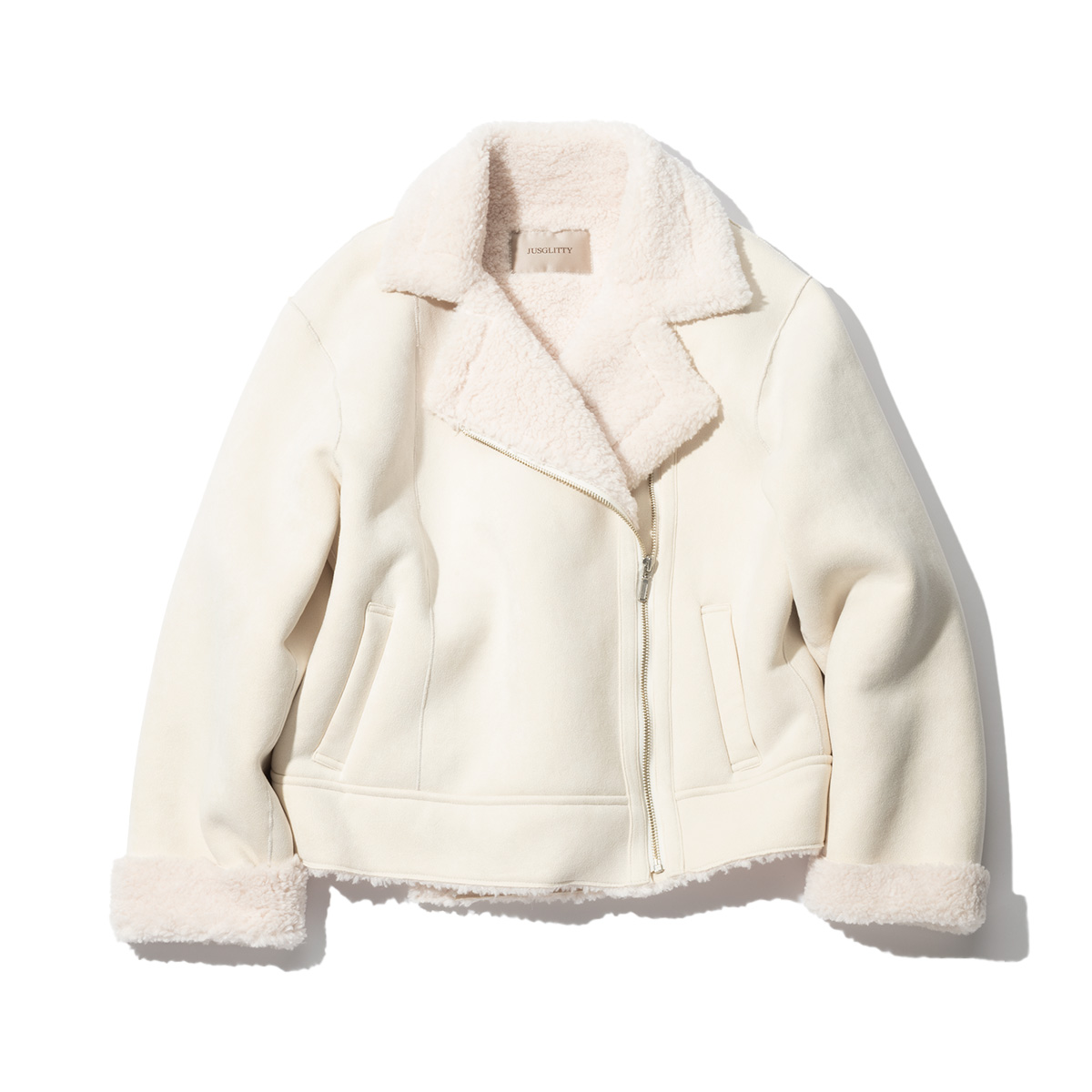 ライダース型のフェイクムートンジャケット