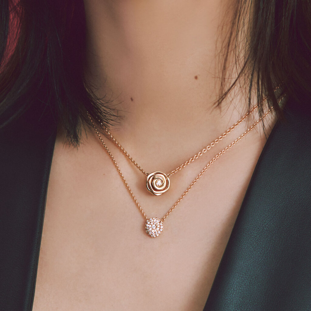 「ラ ローズ ディオール」コレクションのネックレス