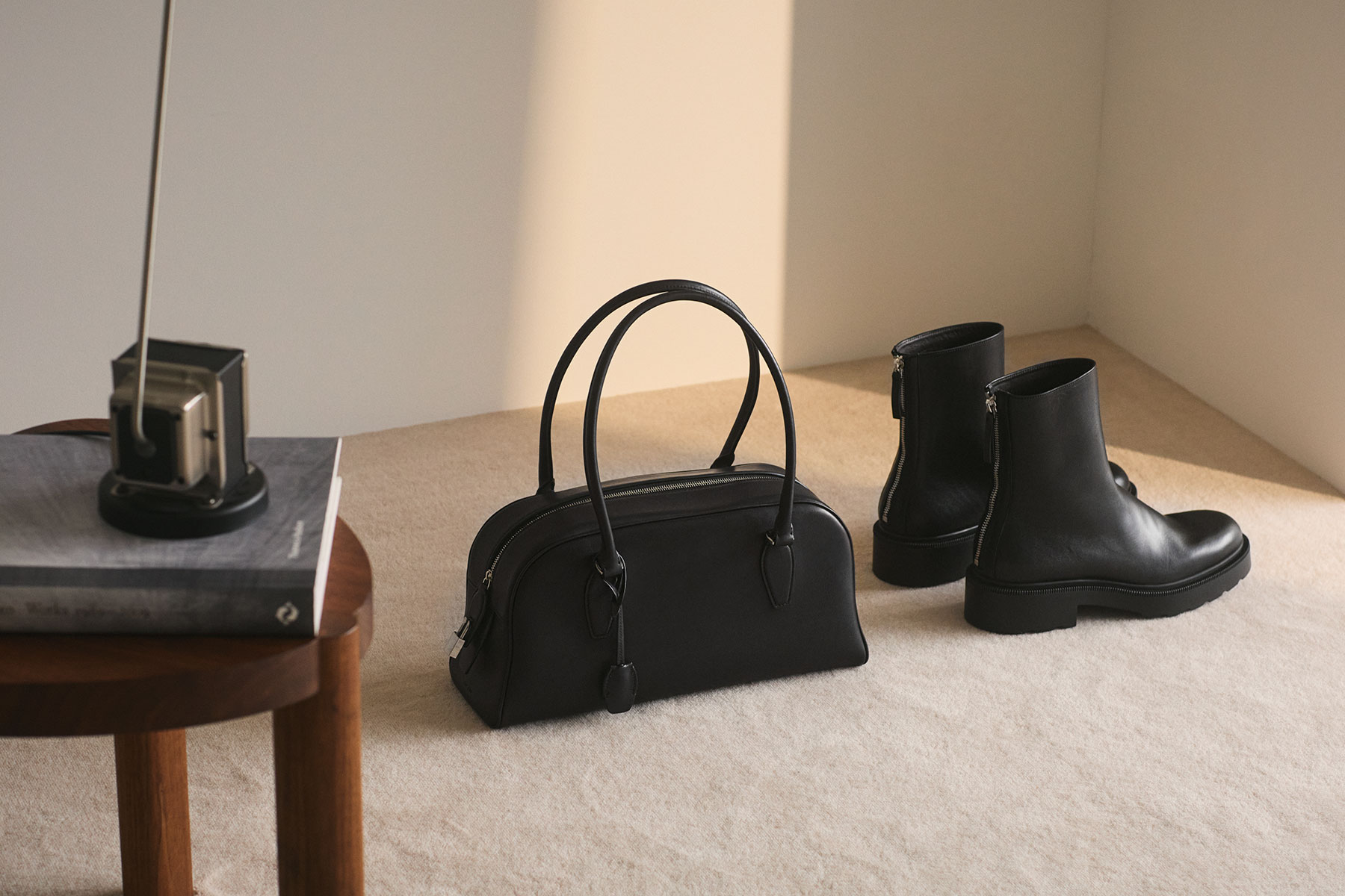 「E/W インディア」と「ノビリス」