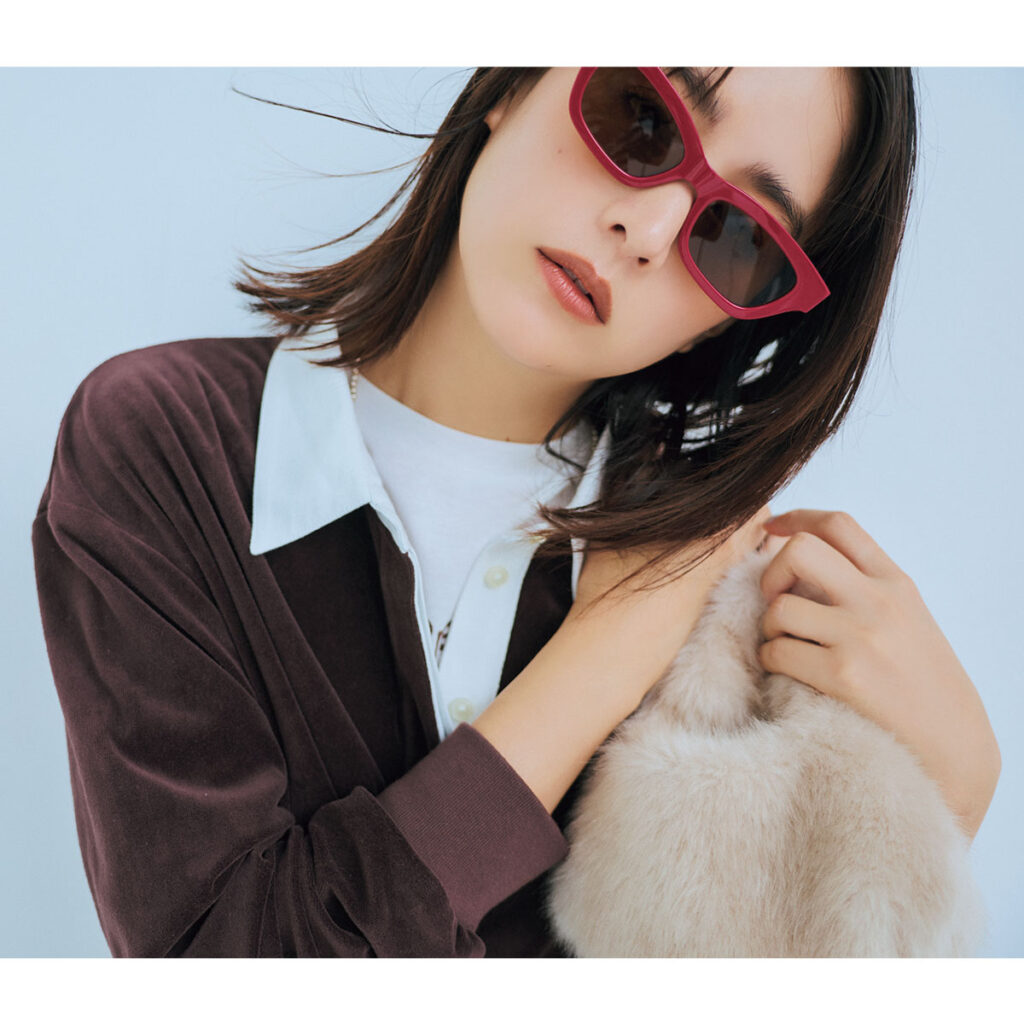 ラガーシャツとスカートのブラウントーンコーデ