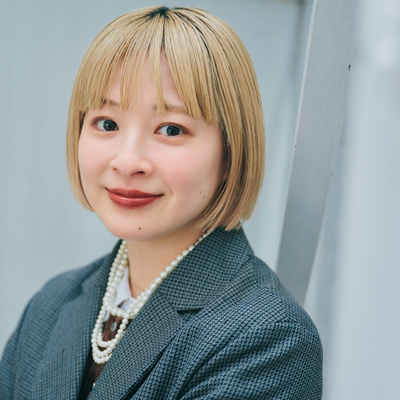 【今どきボブヘア】『ミニボブ』デビューはハイトーンでほっこり見え回避！