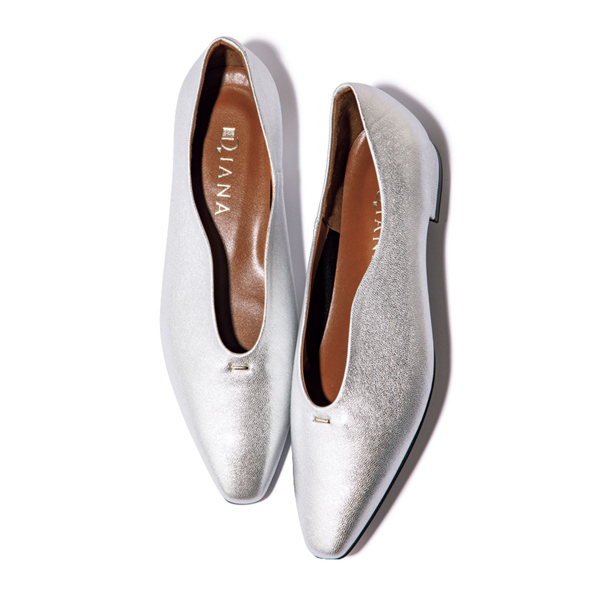 シルバーパンプス