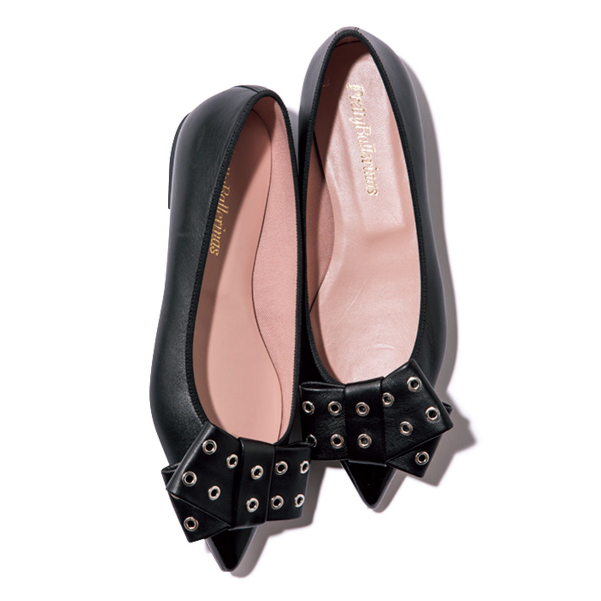 ブラックレザーボウパンプス