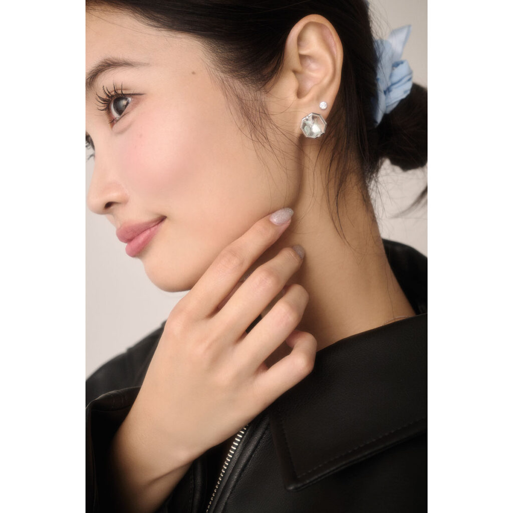 ビジューピアス