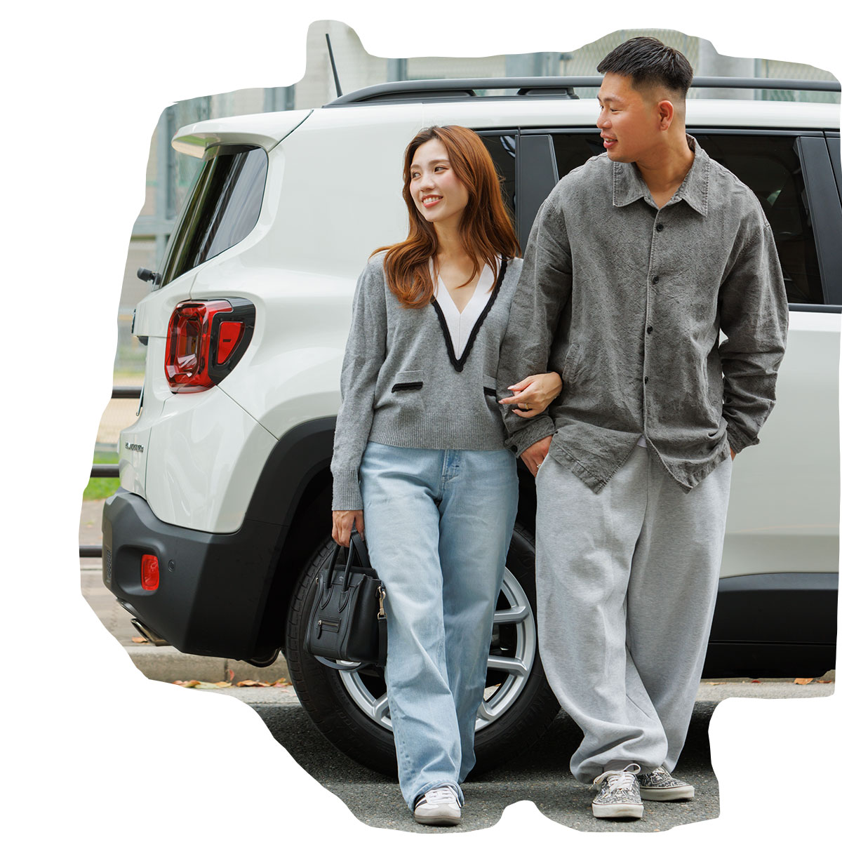 グレーとルーズシルエットのリンクコーデ