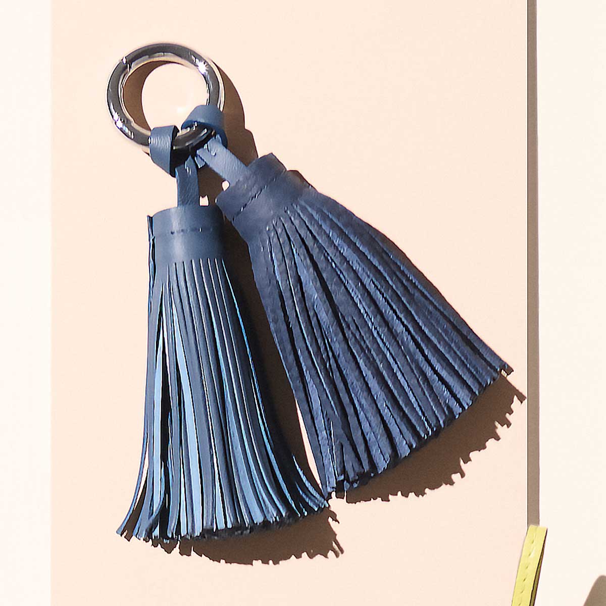 タッセルチャーム