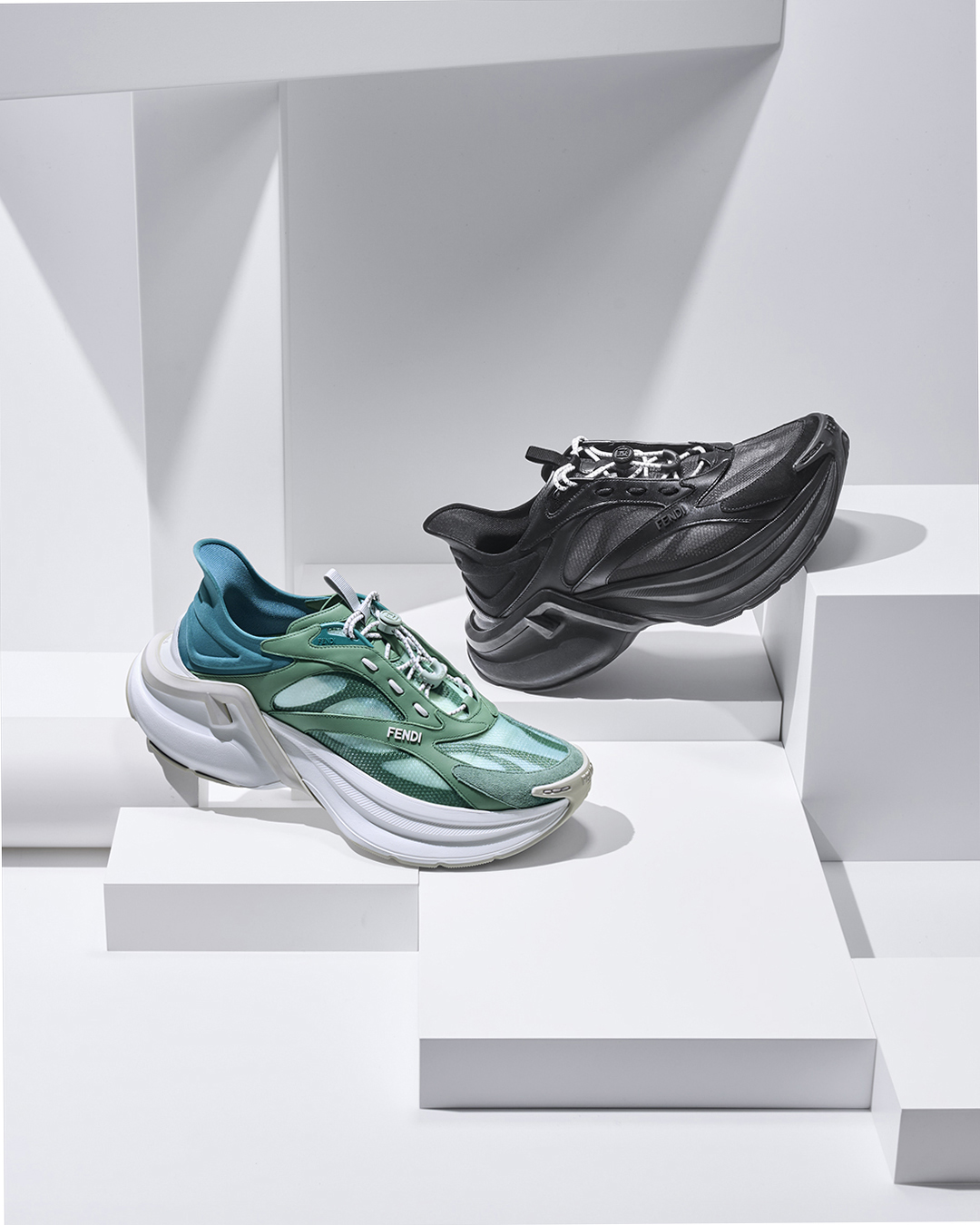 フェンディ】超軽量＆6cm厚底！ 新作スニーカー「フェンディ フライト