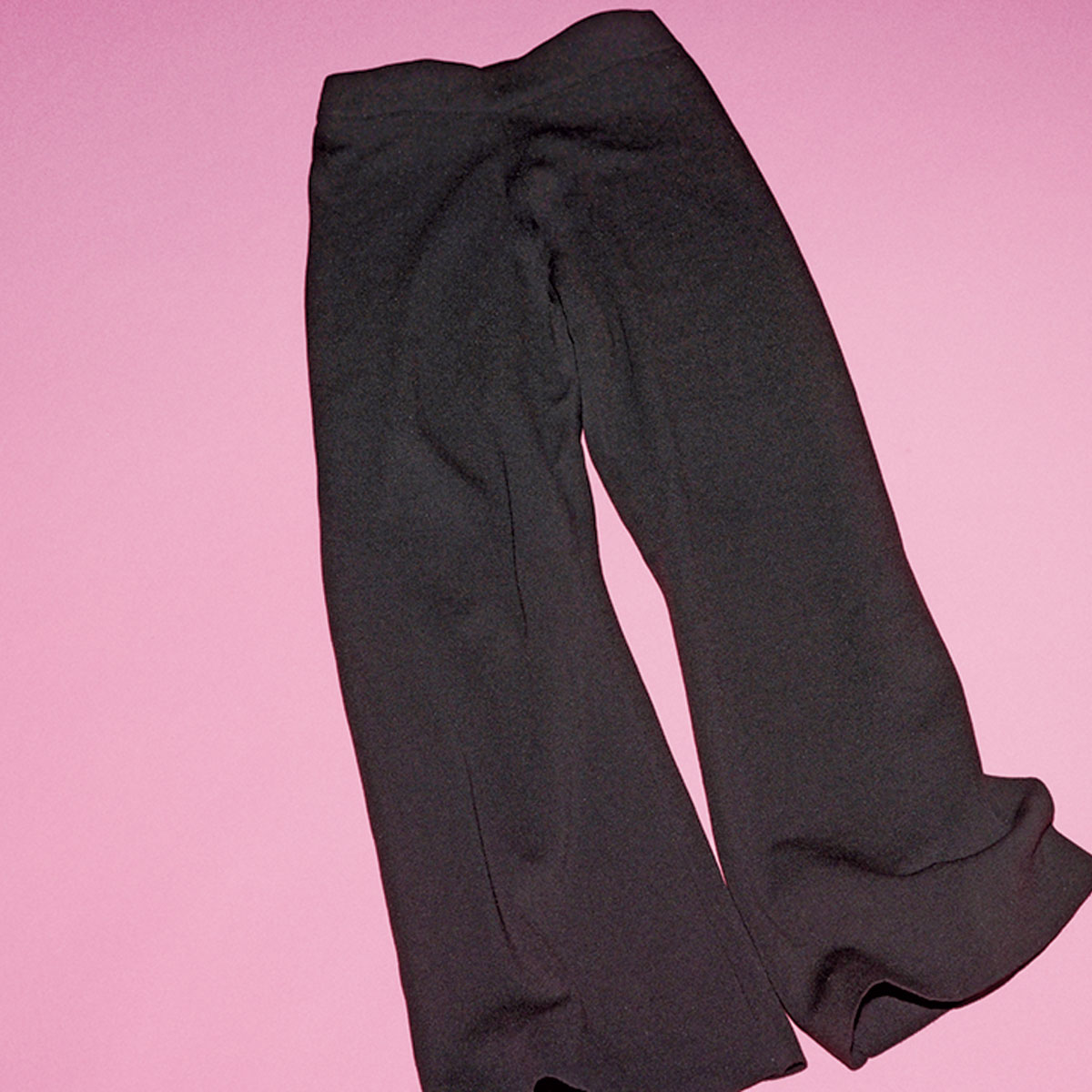 ハイゲージ編みのフレアパンツ