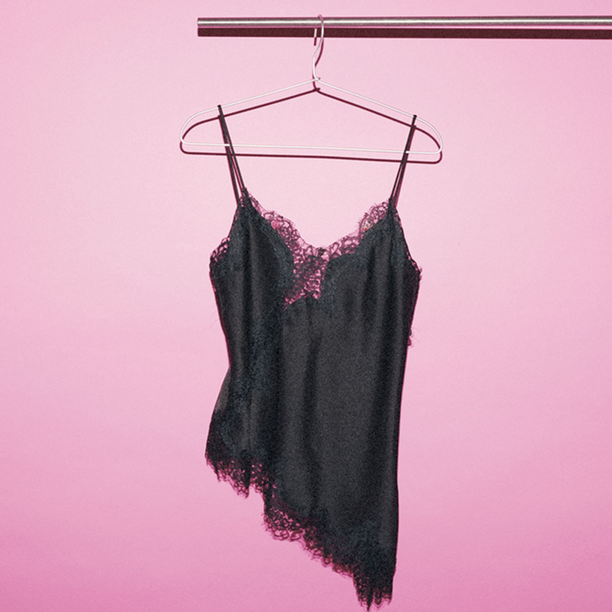 ZARAのレースキャミ