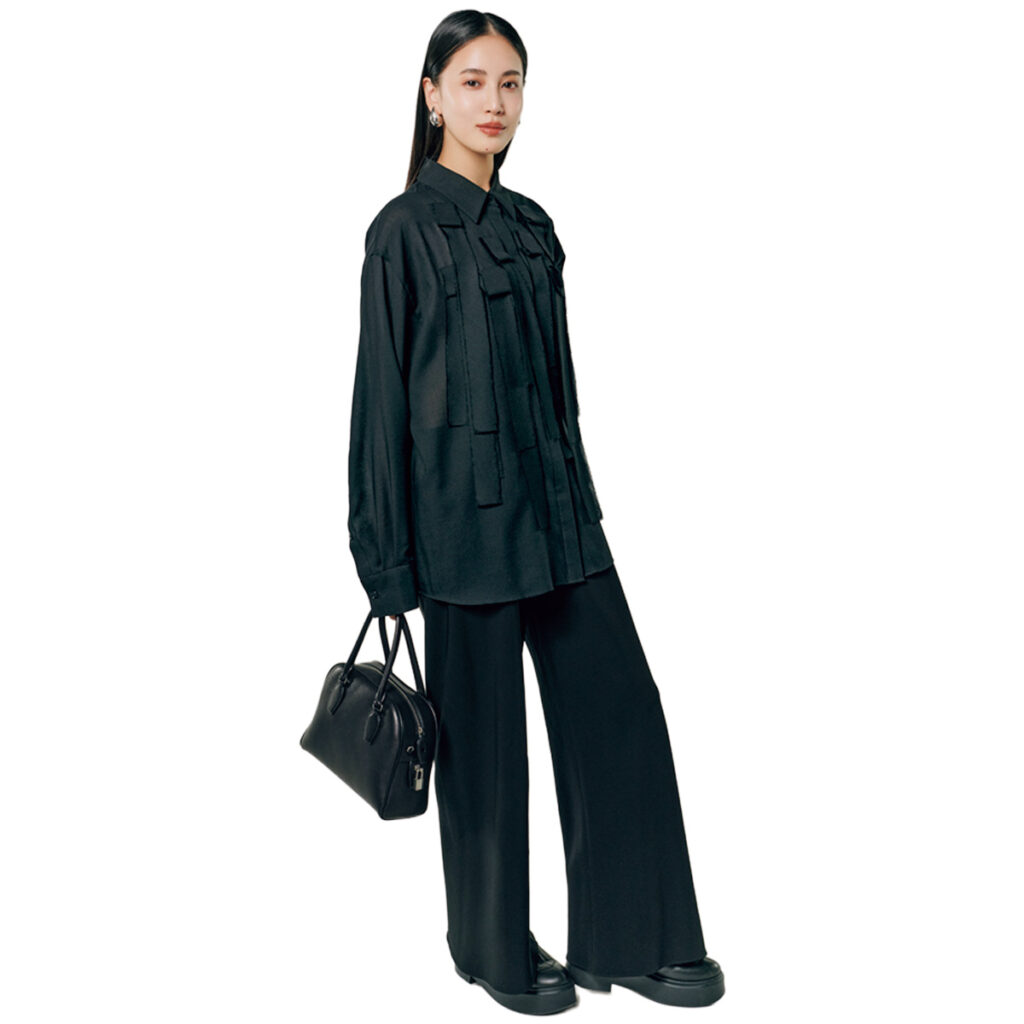 オールブラックコーデ