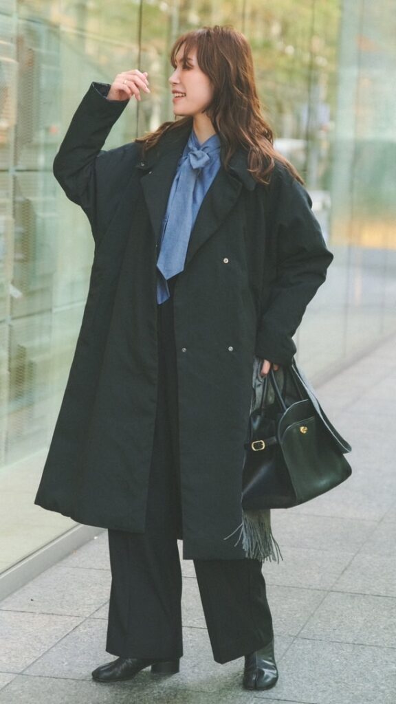 COAT：qualite BOLOUSE：audire PANTS：birthdaybash BAG：ELBORN BOOTS：Maison Margiela