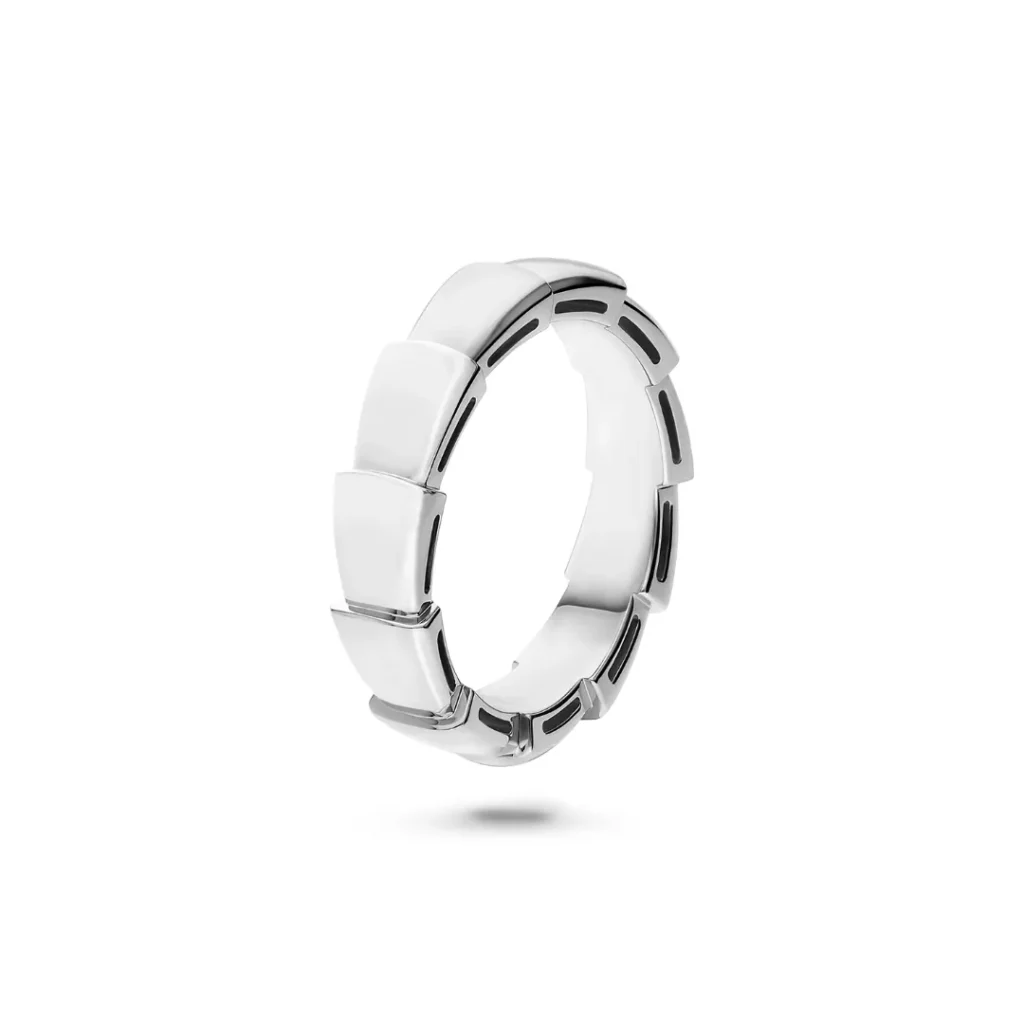 ブルガリ　セルペンティ