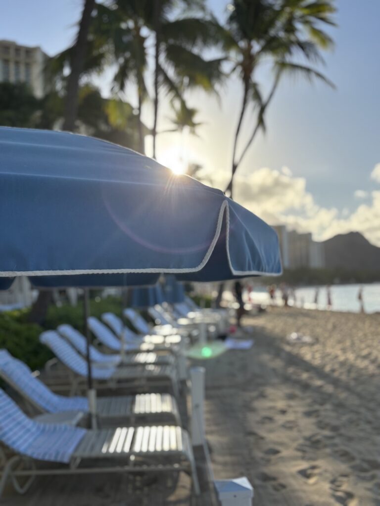 モアナサーフライダー ウェスティン リゾート＆スパ ワイキキビーチ前のビーチ