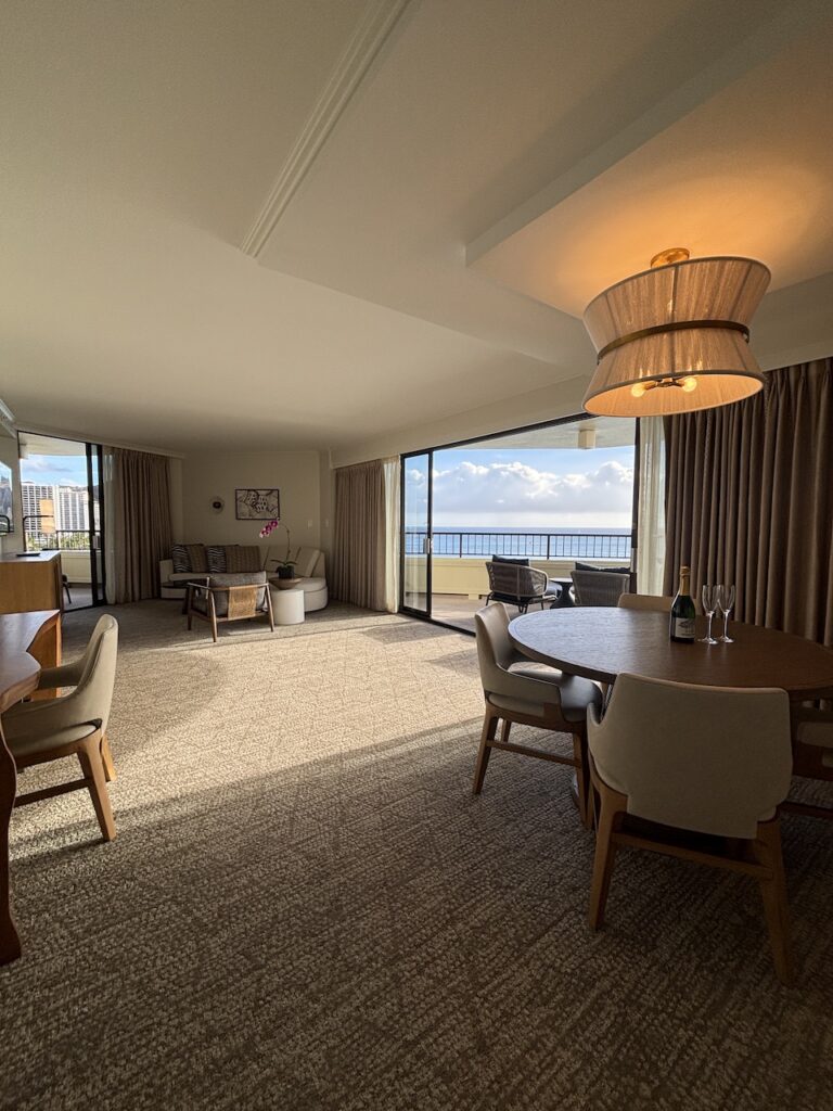 モアナサーフライダー ウェスティン リゾート＆スパ ワイキキビーチの室内