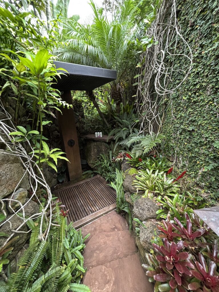 センセイ ラナイ、ア フォーシーズンズ リゾートの施設