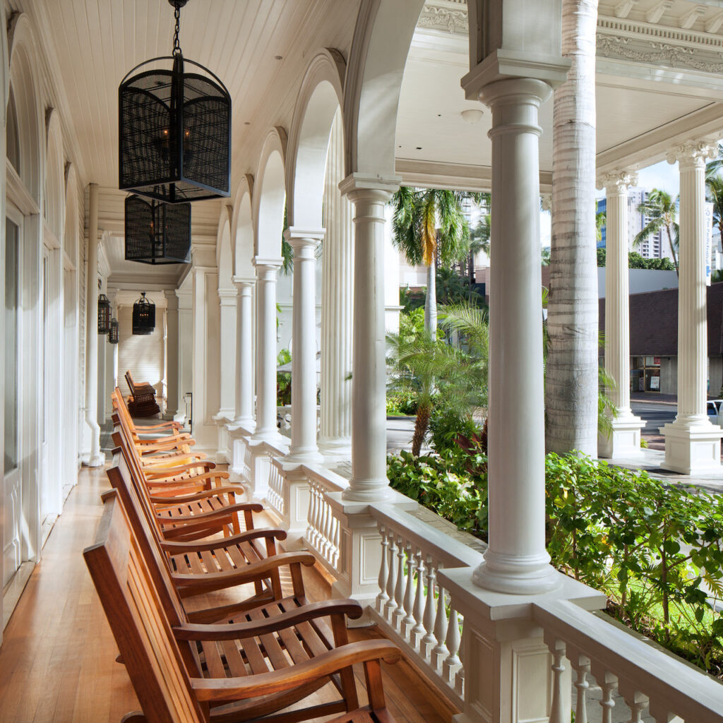 モアナサーフライダー ウェスティン リゾート＆スパ ワイキキビーチのテラス