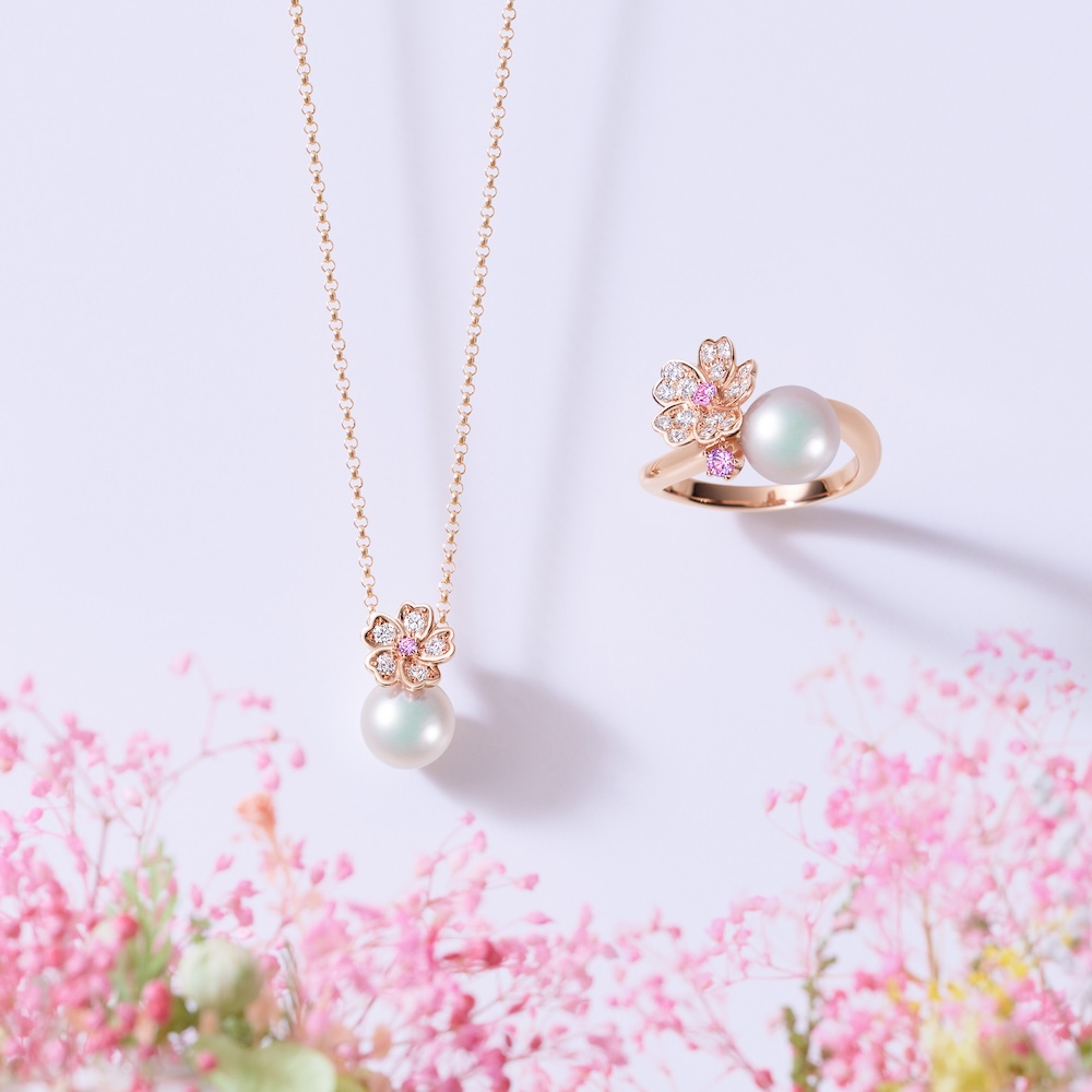 ミキモトの桜モチーフのリングとペンダント