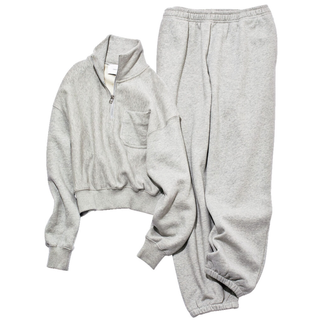 ハーフジップスウェットトップスとパンツ