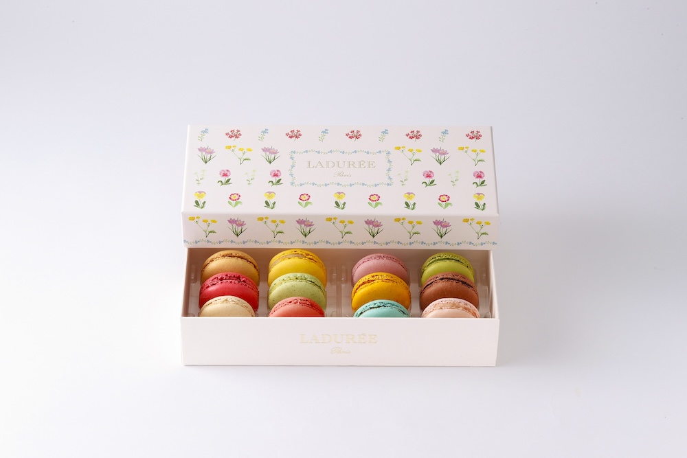 ラデュレの限定マカロンボックス「ドゥース・フルール」 12個入り