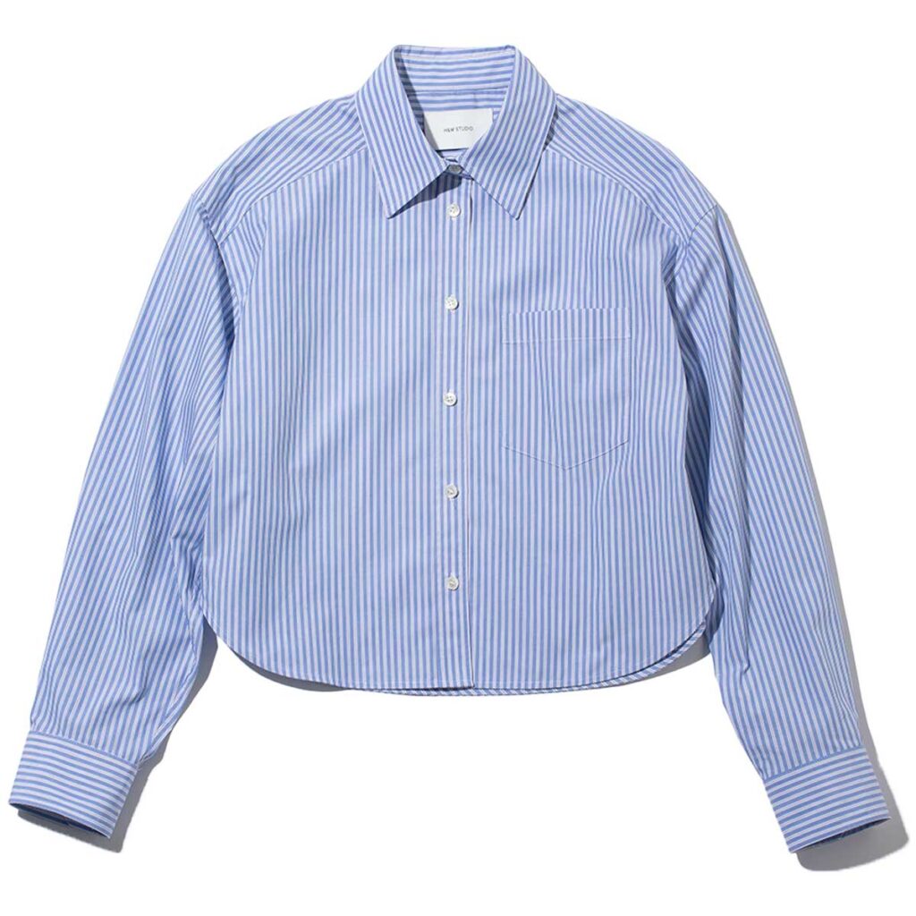 ブルーストライプのショート丈シャツ