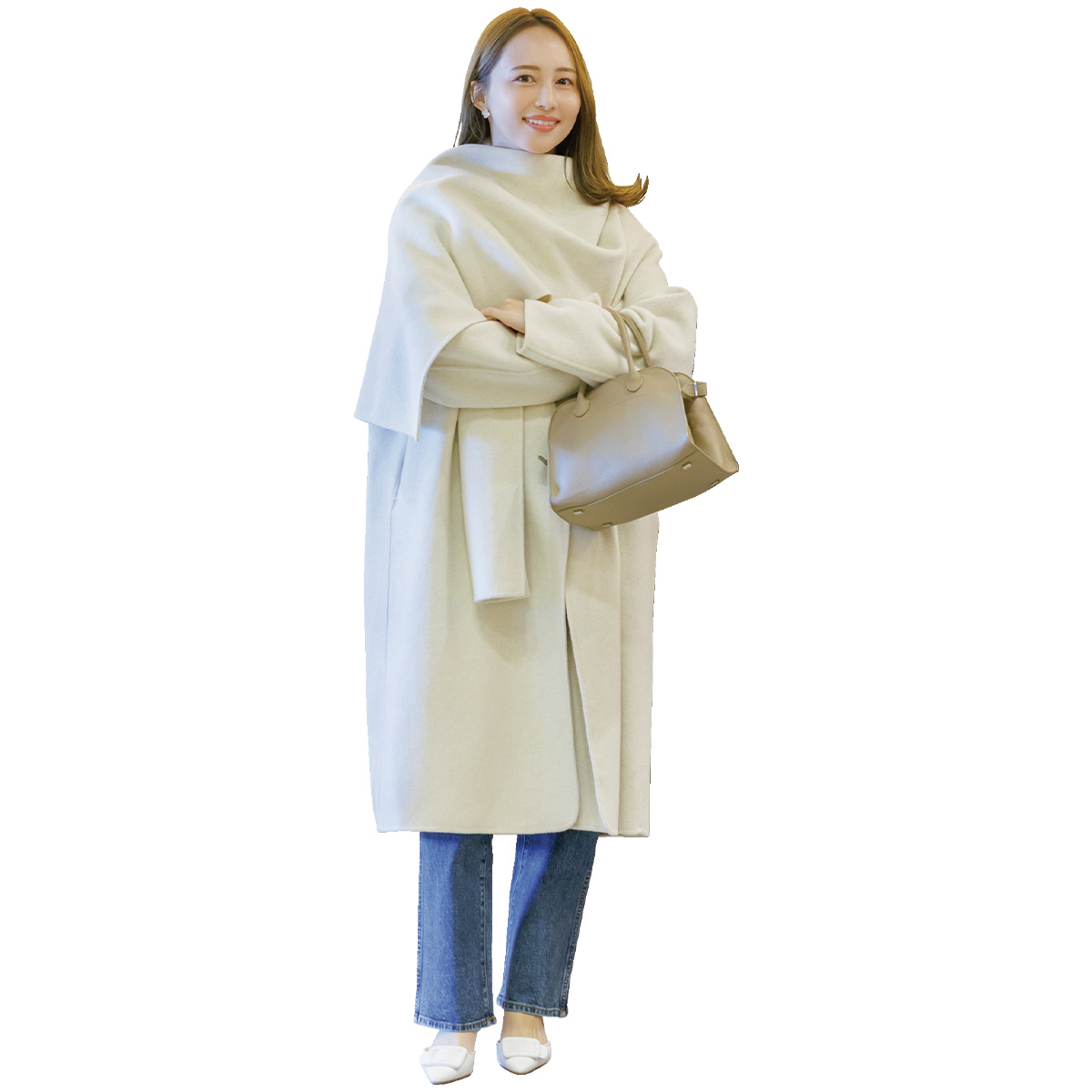 アンサンブルニットにデニムのコーデ