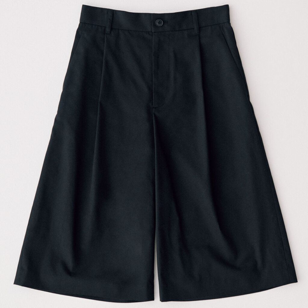 タックハーフパンツ